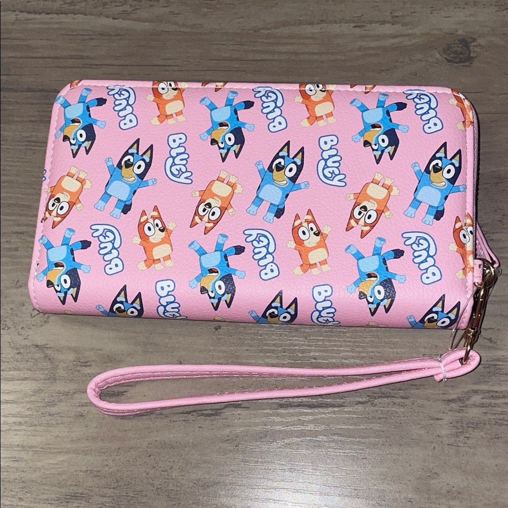 Bluey Pink Character Wallet with Wrist Strap - Picture 2 of 6